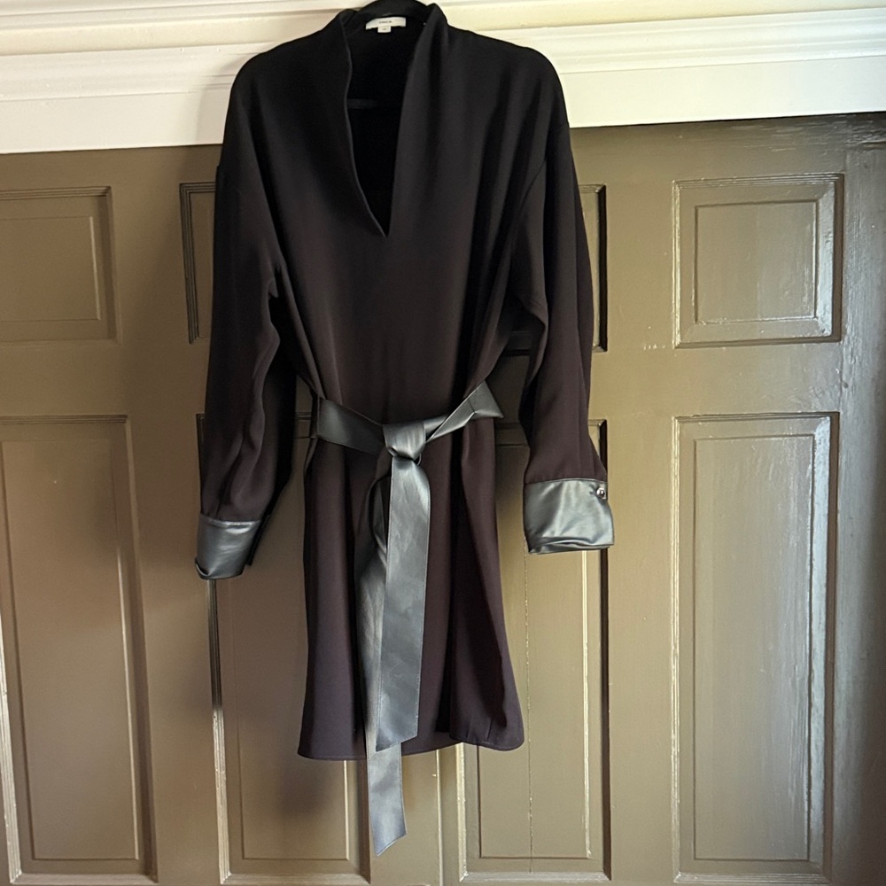 Vince Black and Gray Women's Robe